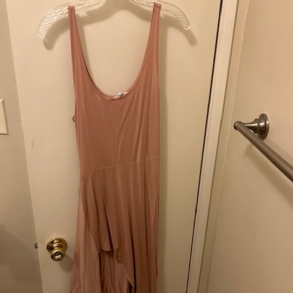 Reformation Kaila dress in Blush - Picture 2 of 3